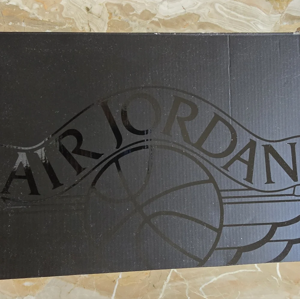 Air Jordan 2 Retro Low Sneakers, Sz 10.5